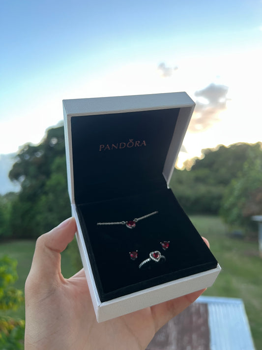 Pandora Heart Ring Set Red